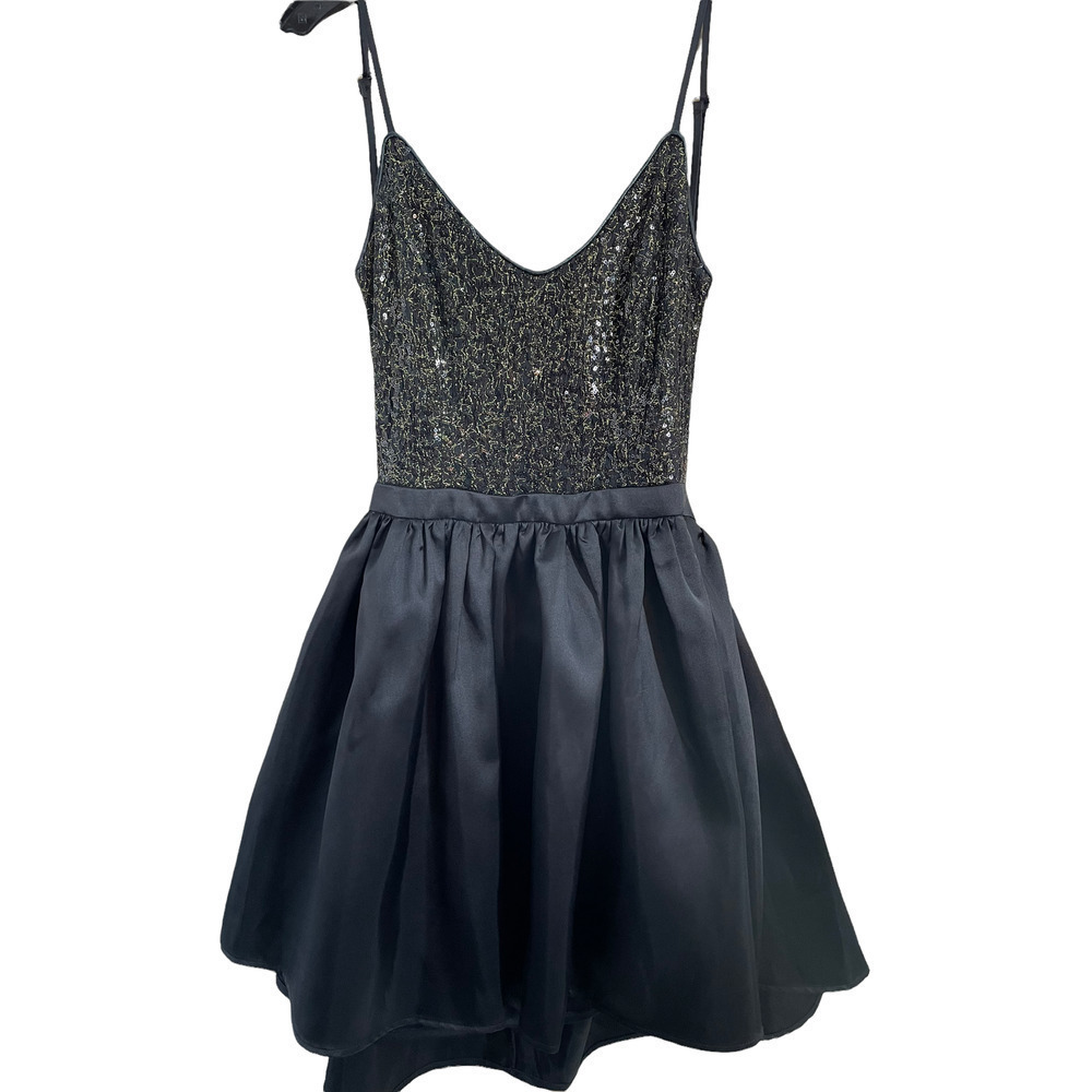 Nwt MISS AVENUE BLACK PLEATED DRESS WITH GOLD METALLIC HALTER TOP